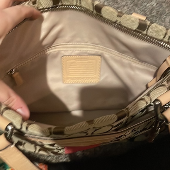 Gorgeous Coach Bag - Picture 3 of 3